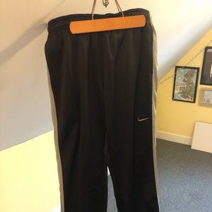 Nike therma fit sweats